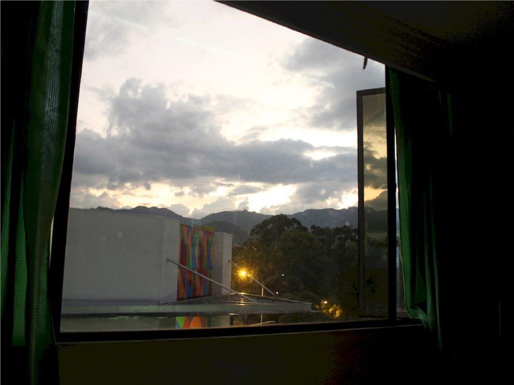 Hotel Paradise Bulerias Medellín Quarto foto